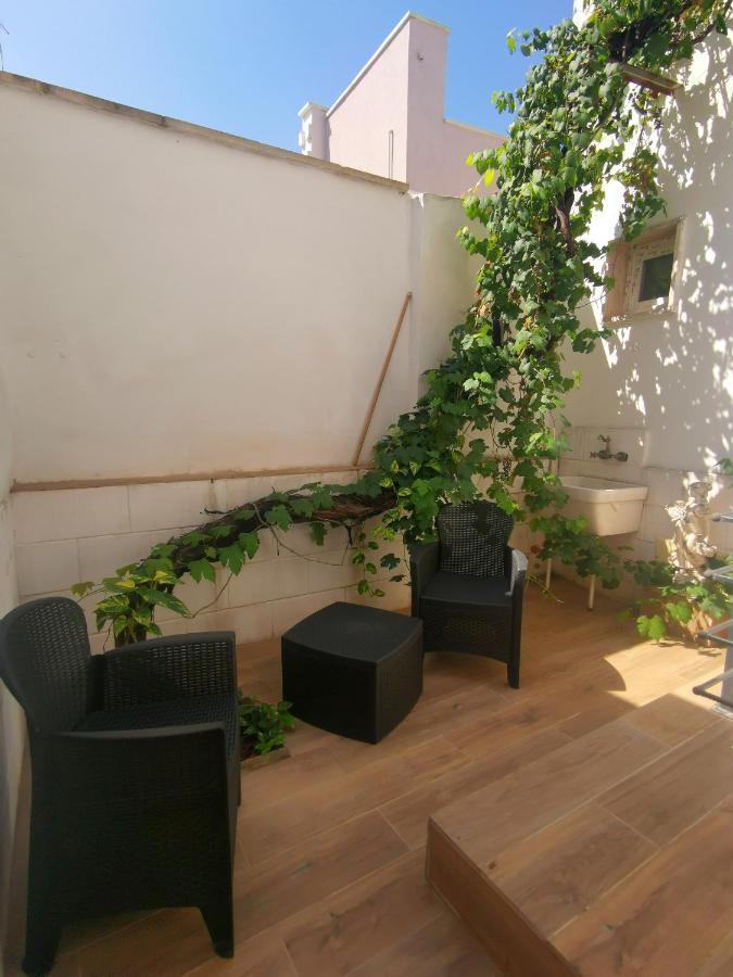 La Pergola Del Centro Lägenhet Brindisi Exteriör bild