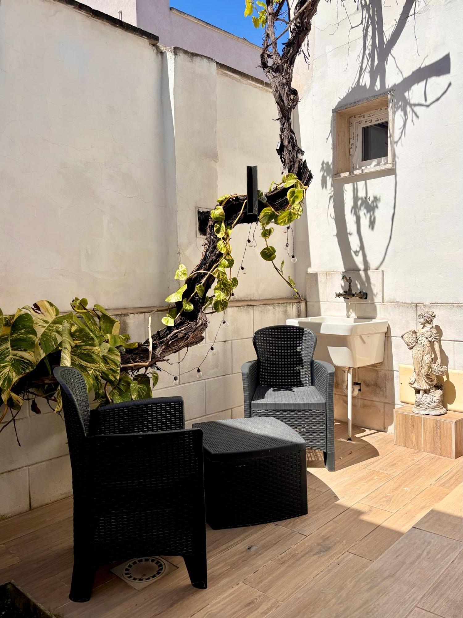 La Pergola Del Centro Lägenhet Brindisi Exteriör bild